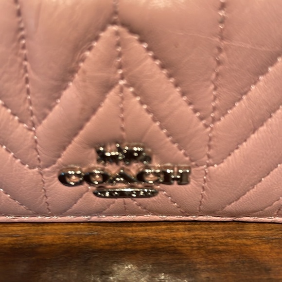 Coach Pink Quilted Leather Card Holder (NWOT) - Picture 2 of 4